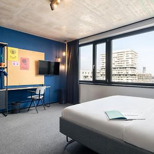 Kamer met een Queen Size Bed
